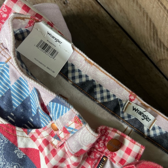 Wrangler 622 Wanderer High Rise Flare size 29/30 - Picture 4 of 6